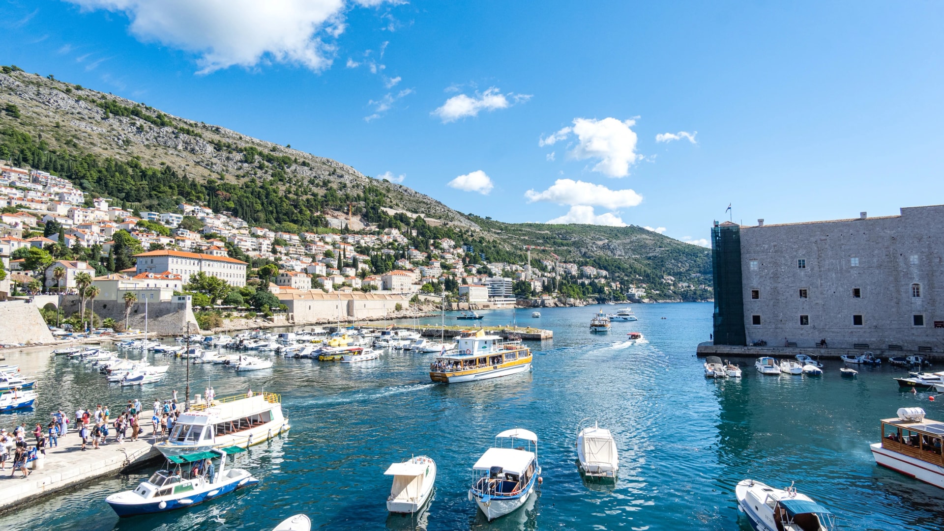 Ships departing from Dubrovnik harbor